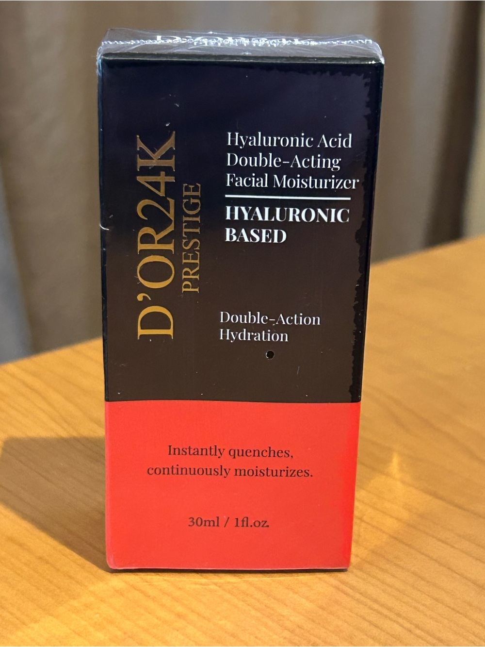 D'OR24K Prestige Hyaluronic Acid Double-Acting Facial Moisturizer - Black & Red
